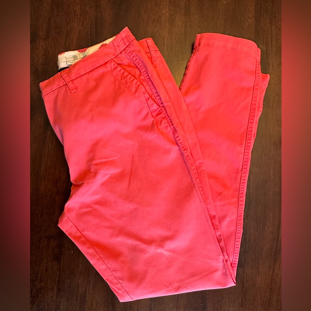 Boden Coral/Red Chino Sz 10